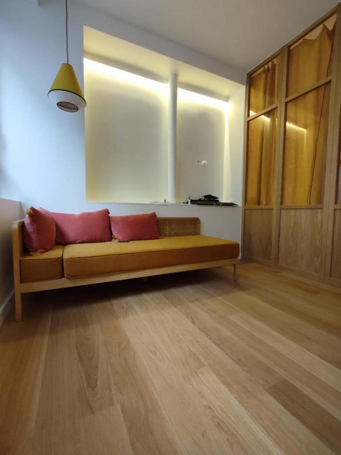 Suite Confortable Sur Le Canal Saint-Martin / Republique パリ エクステリア 写真